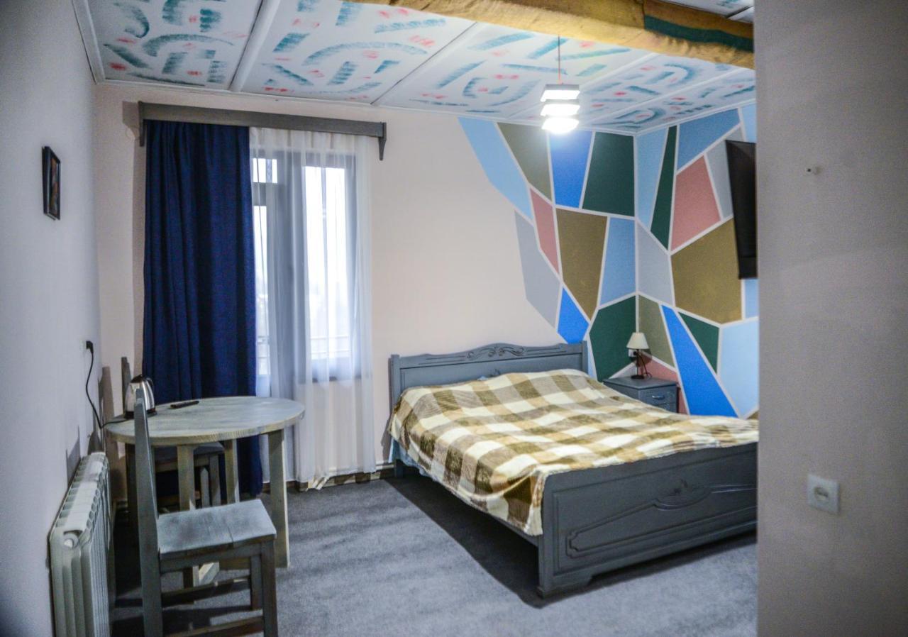 Paxlava Guesthouse & Restaurant Dilidzjan Buitenkant foto