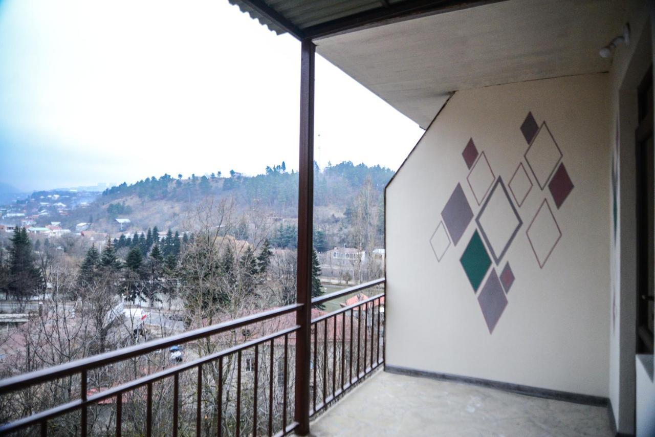 Paxlava Guesthouse & Restaurant Dilidzjan Buitenkant foto